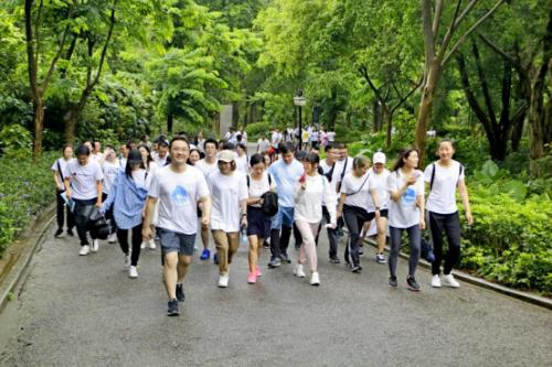 富德生命人寿深圳分公司组织开展7月8日全国保险公众宣传日公益跑活动
